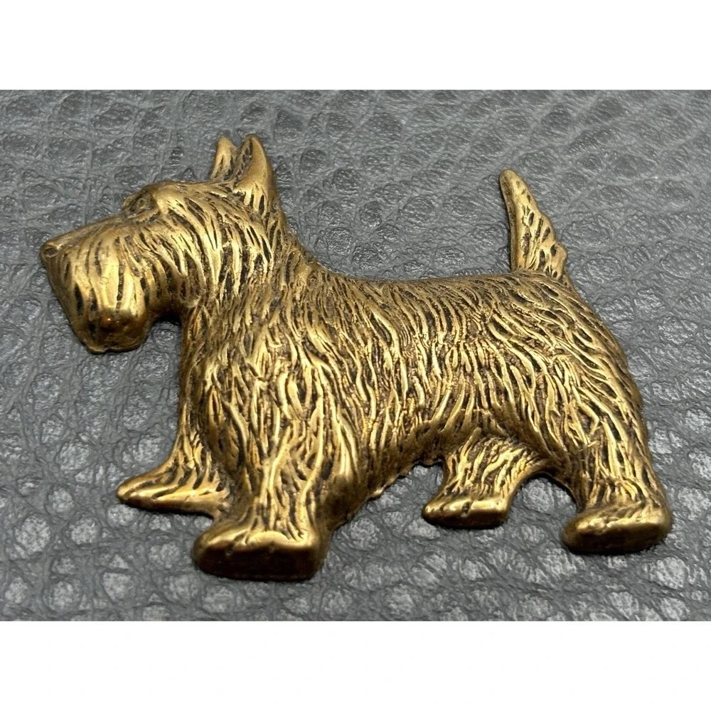 Vintage Antiqued Gold Tone Scottie Dog Brooch Pin Detailed Terrier Design Pet